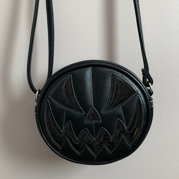 Pumpkin Kult Purse - Picture 1 of 2
